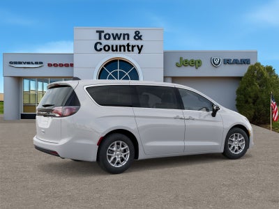 2026 Chrysler Voyager VOYAGER LX