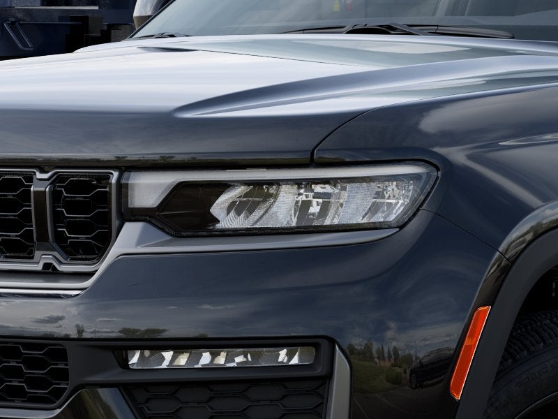 2027 Jeep Grand Cherokee GRAND CHEROKEE LIMITED 4X4