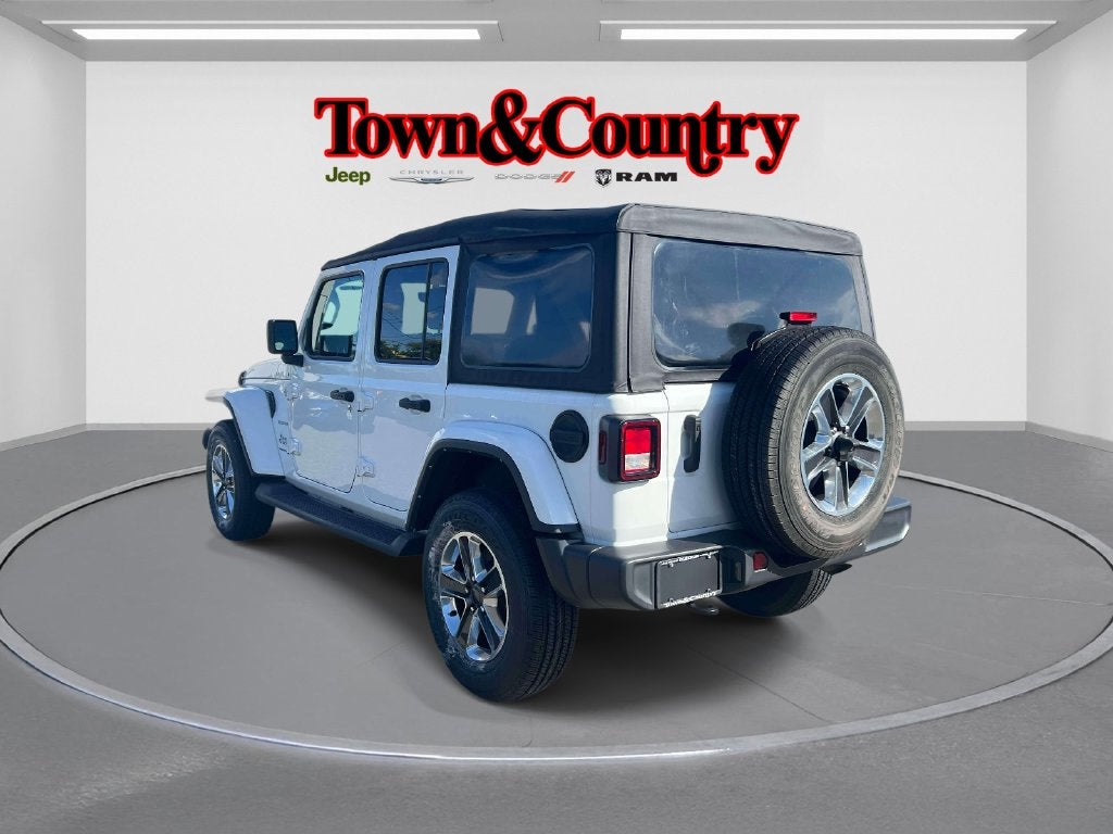2023 Jeep Wrangler 4-Door Sahara 4x4
