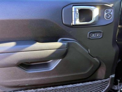 2025 Jeep Wrangler 4-Door Summit 4x4