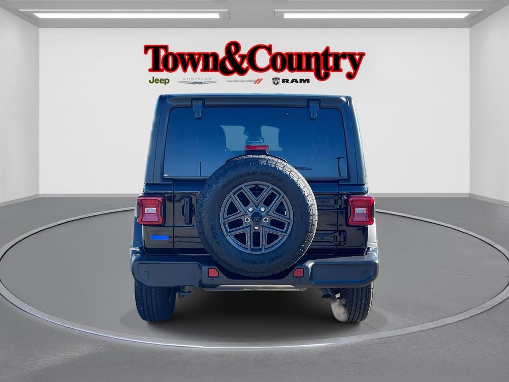 2025 Jeep Wrangler 4-Door Summit 4x4