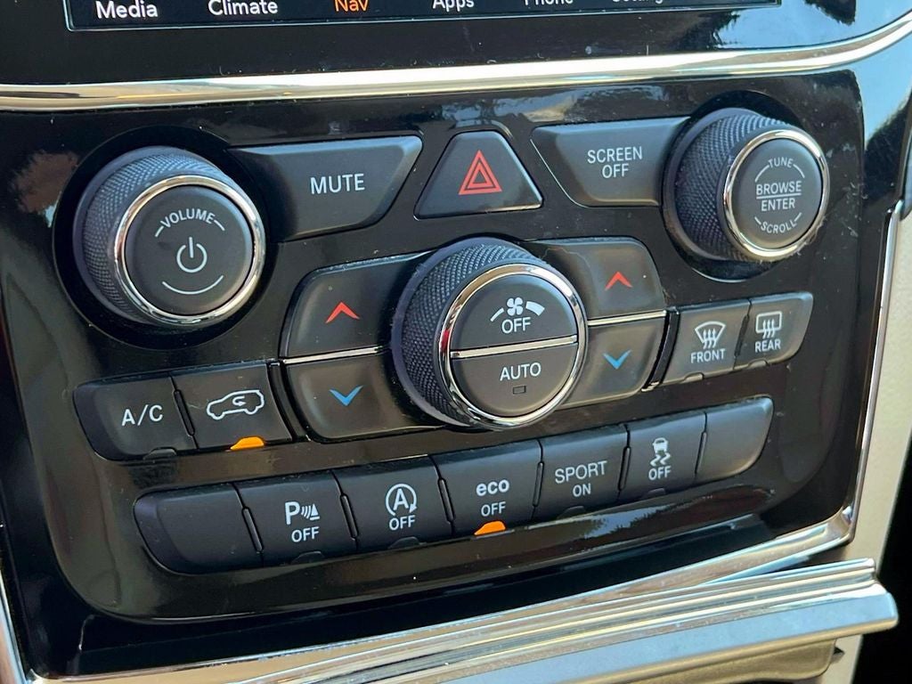 2022 Jeep Grand Cherokee WK Laredo E 4x4