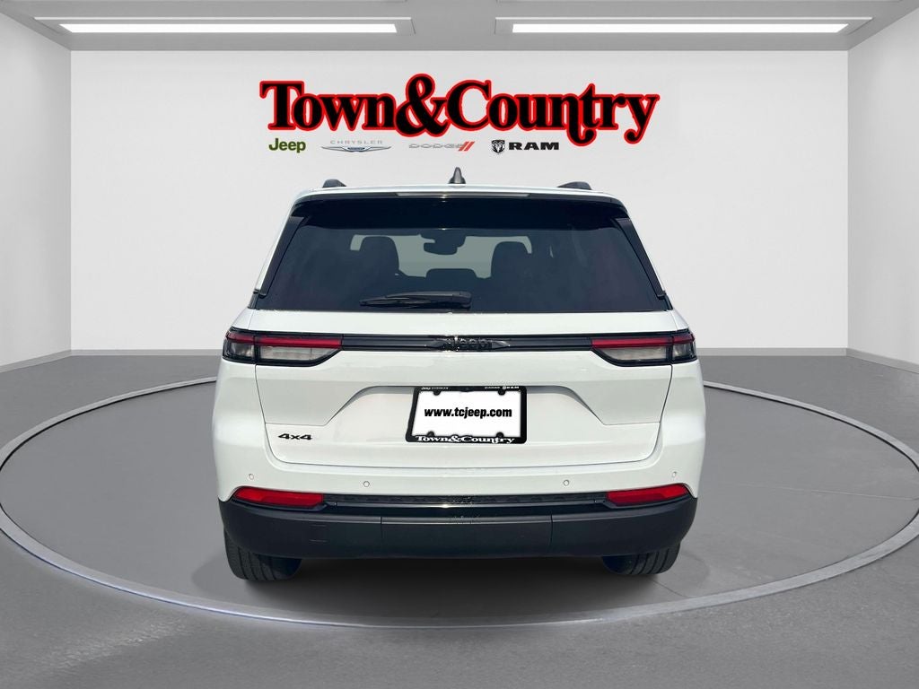 2023 Jeep Grand Cherokee Altitude 4x4