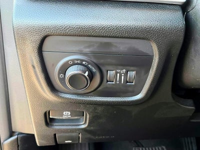 2023 Jeep Grand Cherokee Laredo 4x4