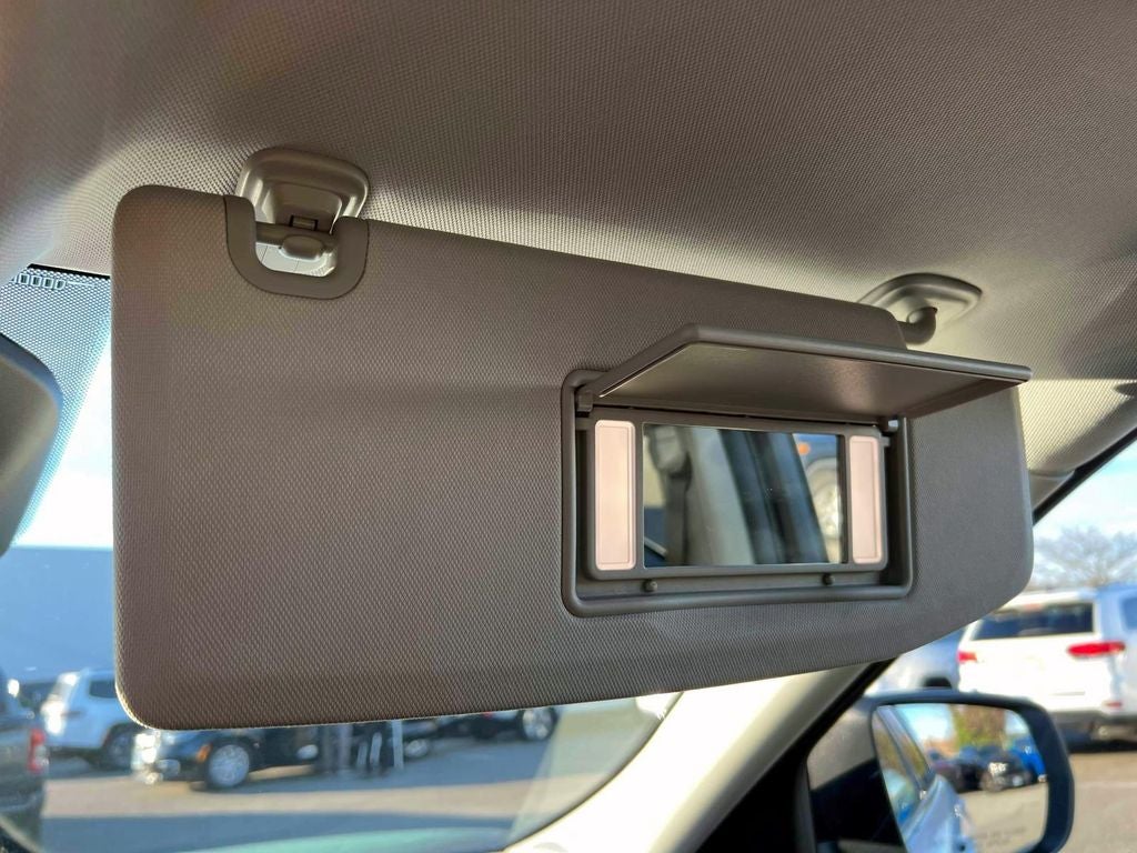 2023 Jeep Grand Cherokee Laredo 4x4