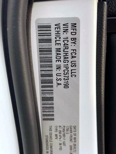 2023 Jeep Grand Cherokee Laredo 4x4