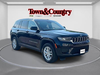 2024 Jeep Grand Cherokee Laredo X 4x4