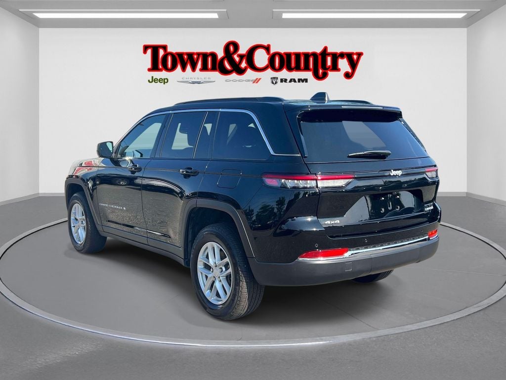 2024 Jeep Grand Cherokee Laredo X 4x4