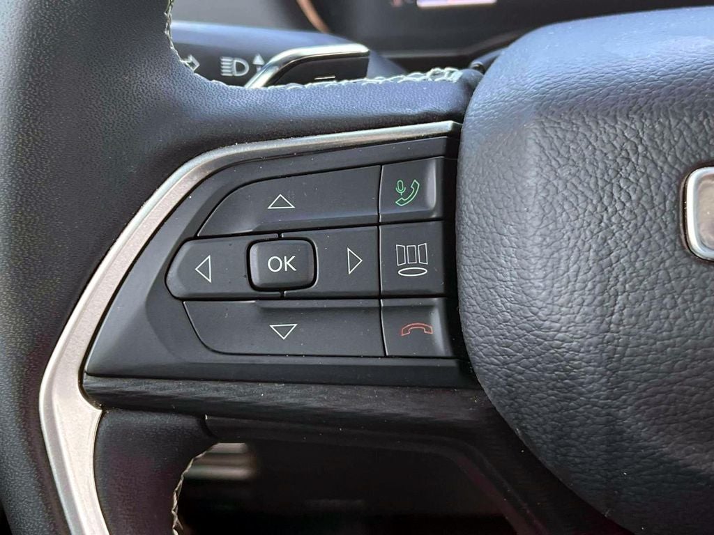 2024 Jeep Grand Cherokee Laredo X 4x4