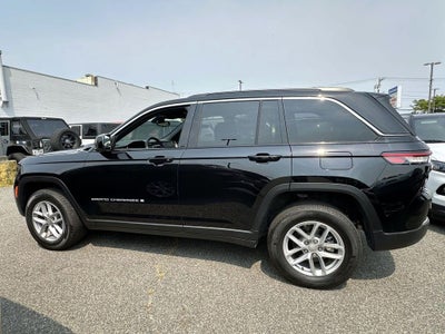 2024 Jeep Grand Cherokee Laredo X 4x4