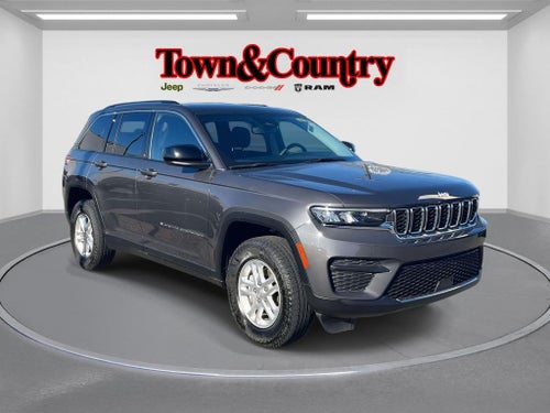 2023 Jeep Grand Cherokee Laredo 4x4