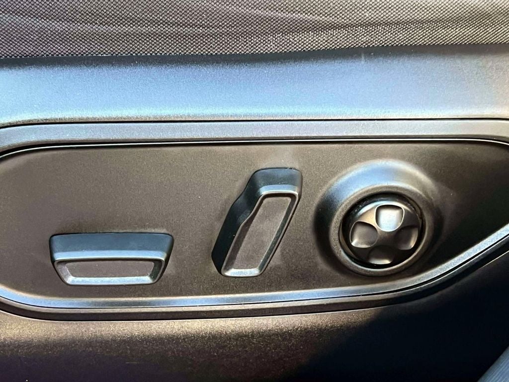 2023 Jeep Grand Cherokee Laredo 4x4