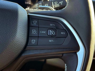 2023 Jeep Grand Cherokee Laredo 4x4