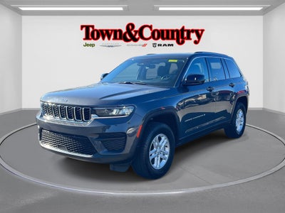2023 Jeep Grand Cherokee Laredo 4x4