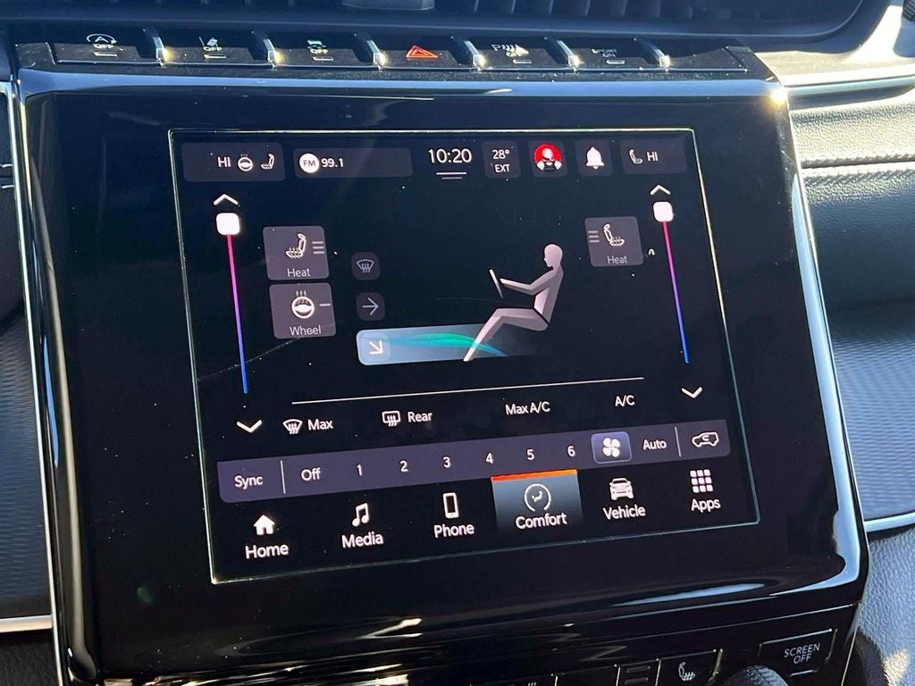 2023 Jeep Grand Cherokee Laredo 4x4