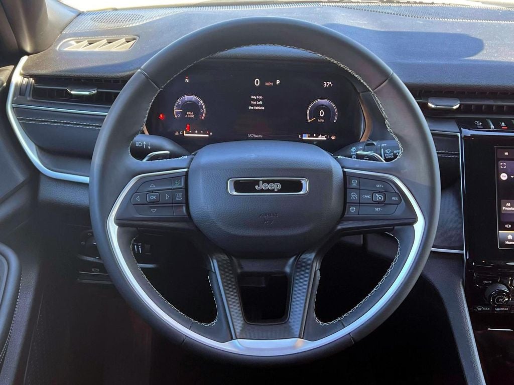 2025 Jeep Grand Cherokee Laredo 4x4