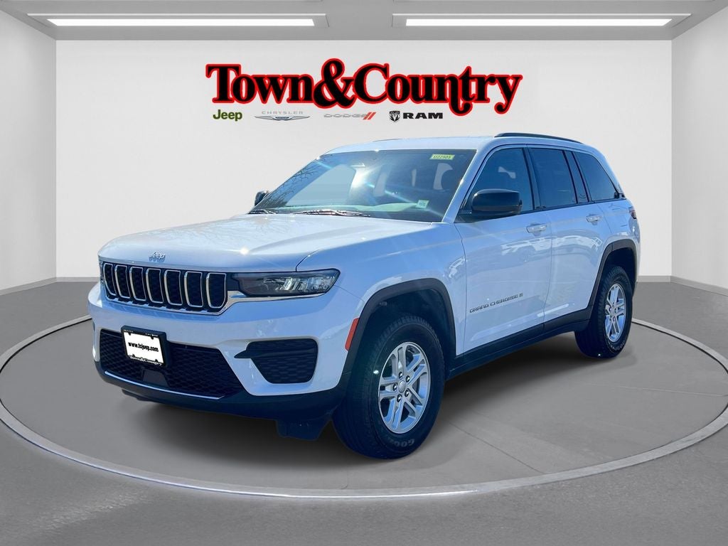 2025 Jeep Grand Cherokee Laredo 4x4
