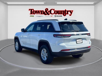 2025 Jeep Grand Cherokee Laredo 4x4