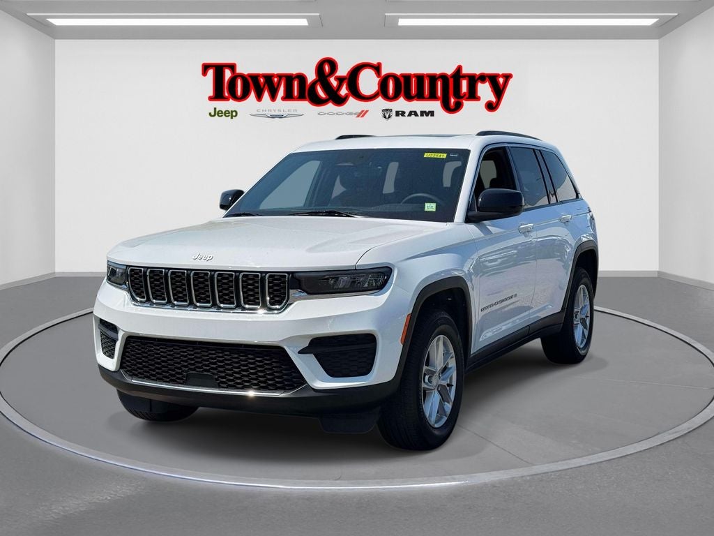 2025 Jeep Grand Cherokee Laredo X 4x4