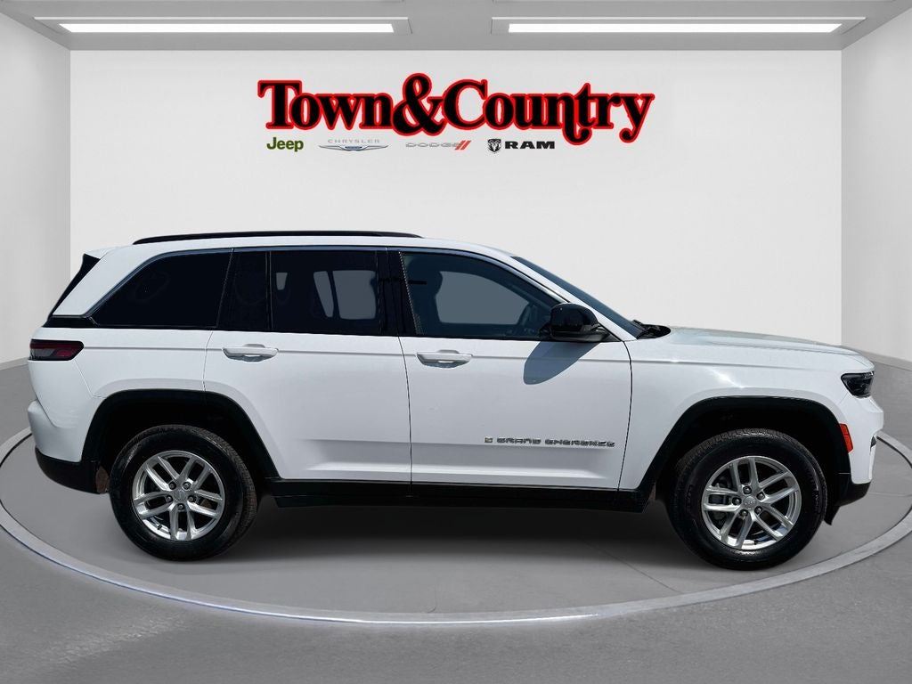 2025 Jeep Grand Cherokee Laredo X 4x4