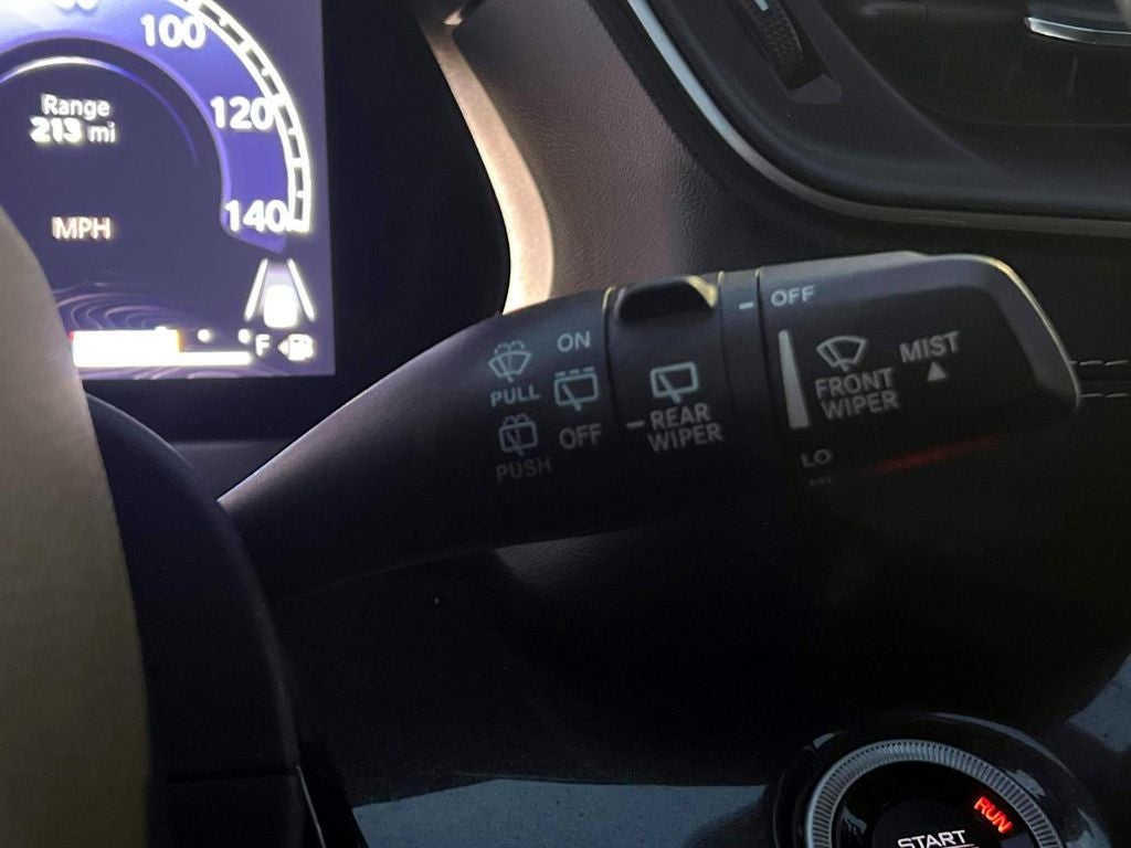 2023 Jeep Grand Cherokee Laredo 4x4