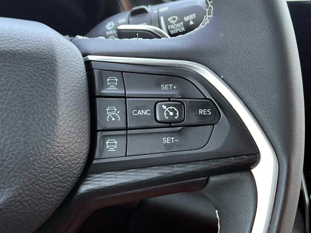 2023 Jeep Grand Cherokee Altitude 4x4
