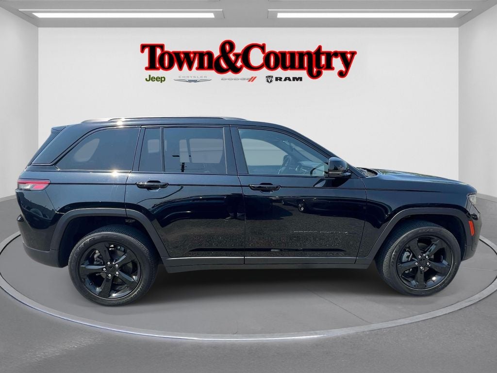 2023 Jeep Grand Cherokee Altitude 4x4
