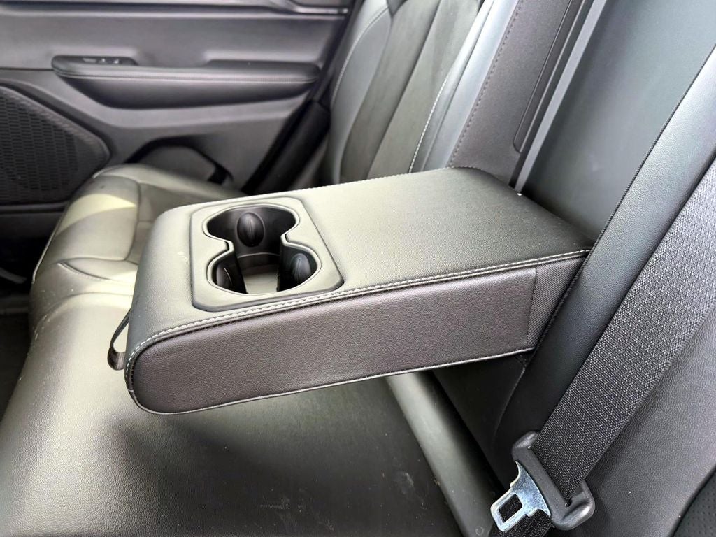 2025 Jeep Grand Cherokee Altitude 4x4