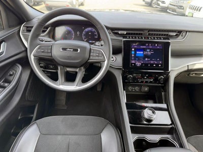 2025 Jeep Grand Cherokee Altitude 4x4