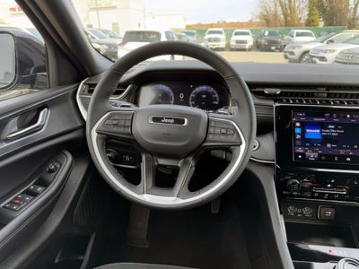 2025 Jeep Grand Cherokee Altitude 4x4