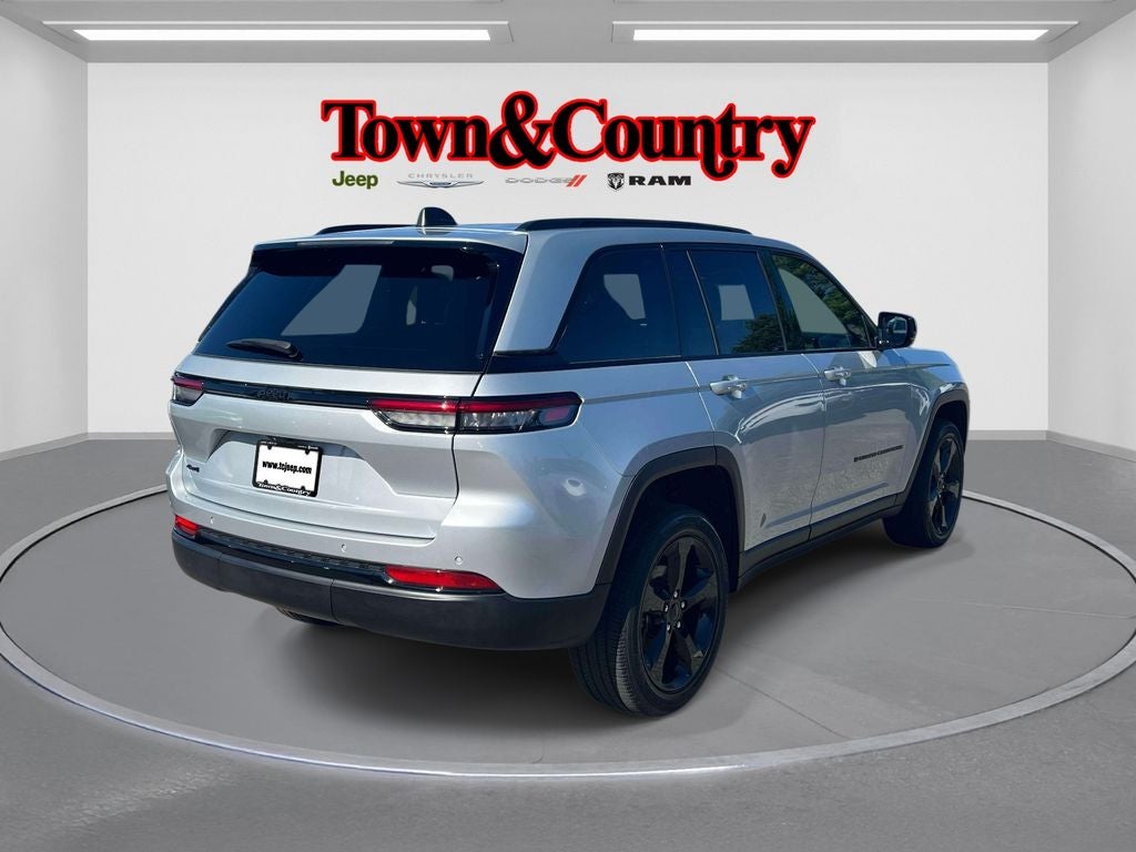 2023 Jeep Grand Cherokee Altitude 4x4