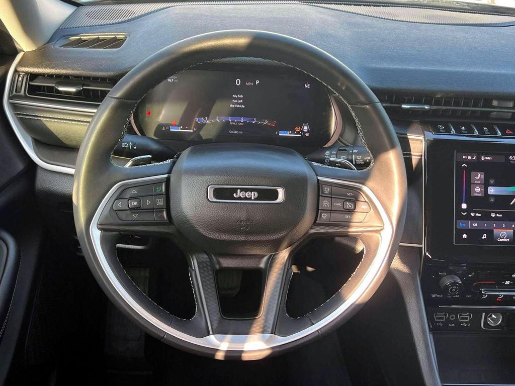 2023 Jeep Grand Cherokee Laredo 4x4