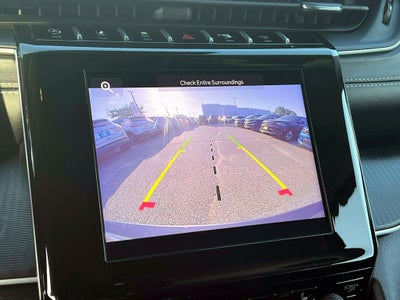 2023 Jeep Grand Cherokee Laredo 4x4