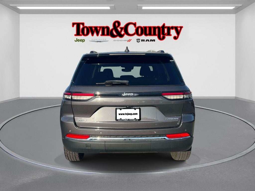 2023 Jeep Grand Cherokee Laredo 4x4