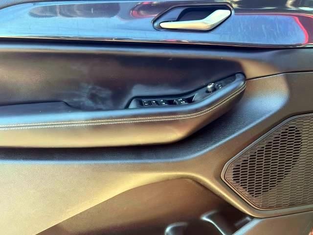 2023 Jeep Grand Cherokee Laredo 4x4