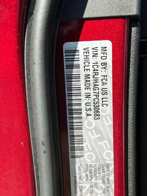 2023 Jeep Grand Cherokee Laredo 4x4