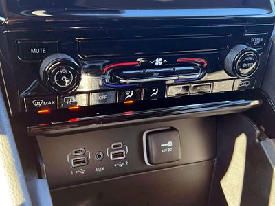 2023 Jeep Grand Cherokee Laredo 4x4