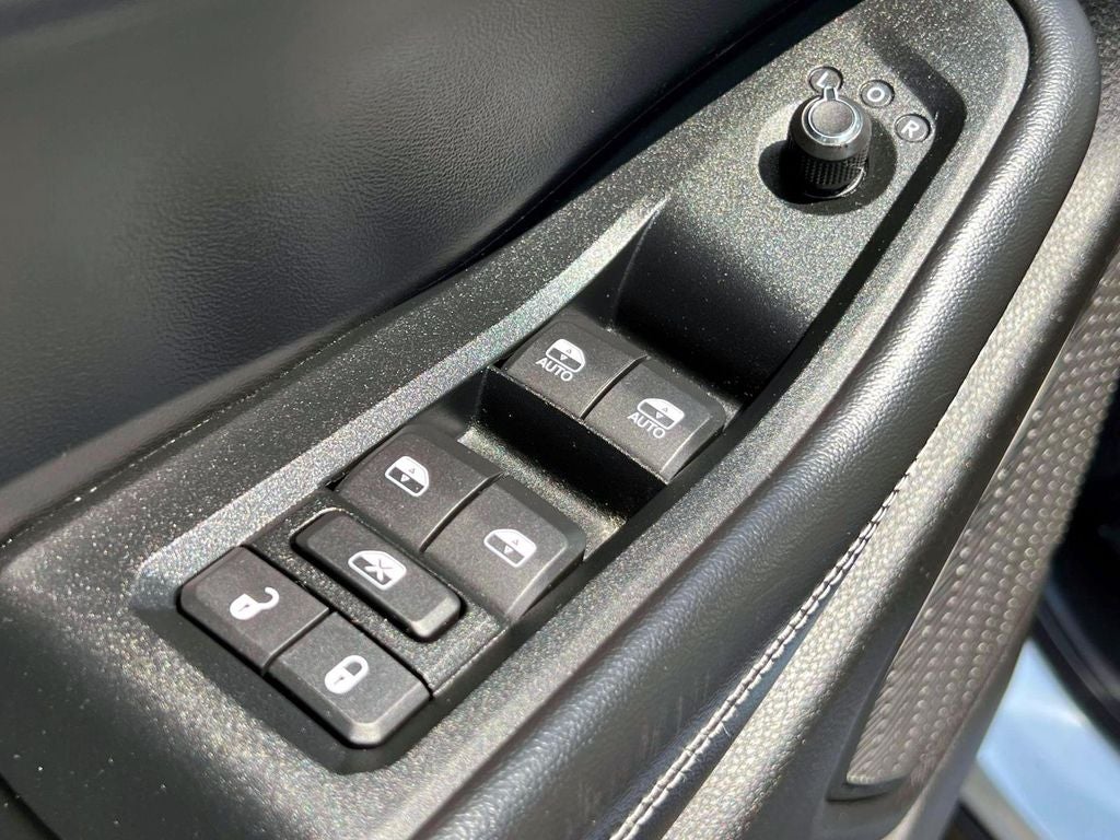 2023 Jeep Grand Cherokee Laredo 4x4