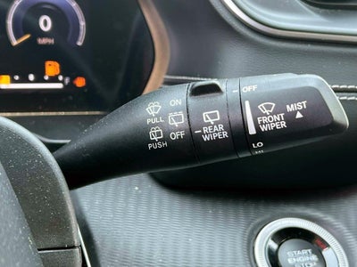 2023 Jeep Grand Cherokee Laredo 4x4