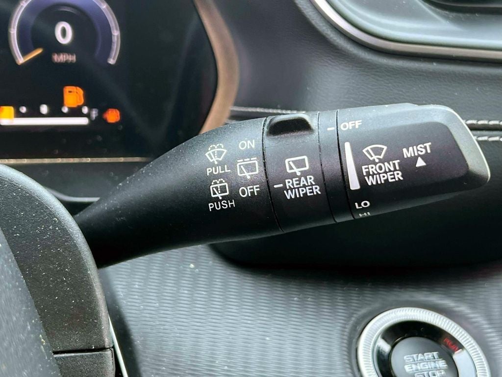 2023 Jeep Grand Cherokee Laredo 4x4