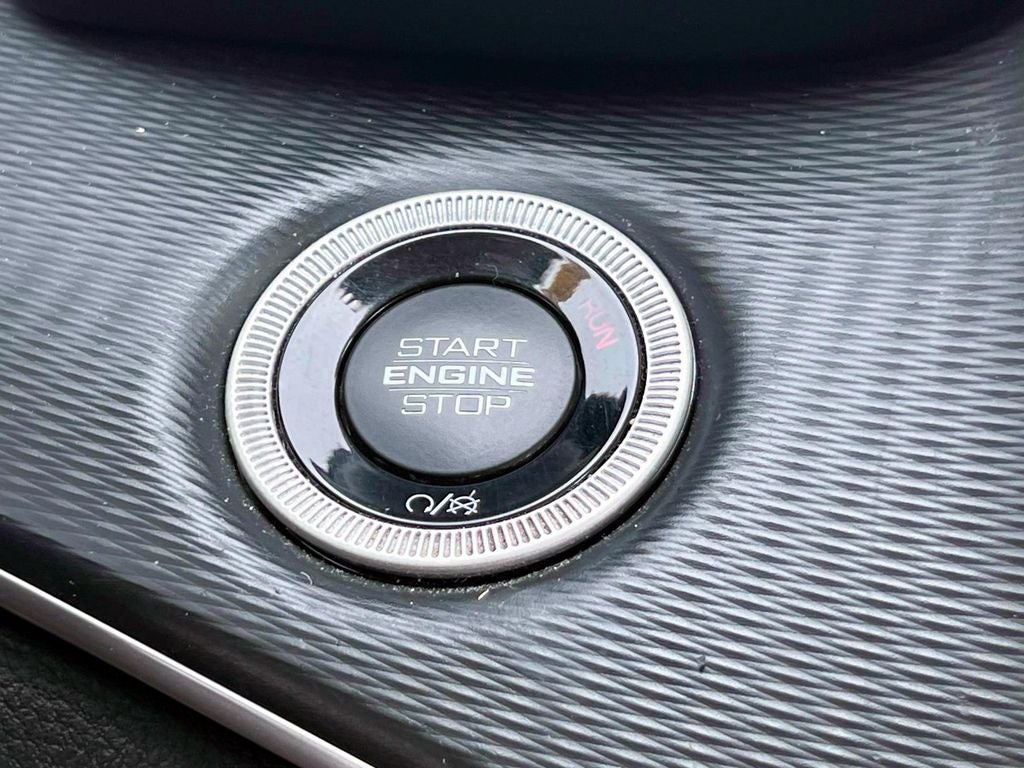 2023 Jeep Grand Cherokee Laredo 4x4