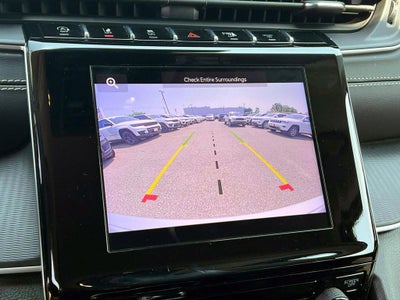 2023 Jeep Grand Cherokee Laredo 4x4