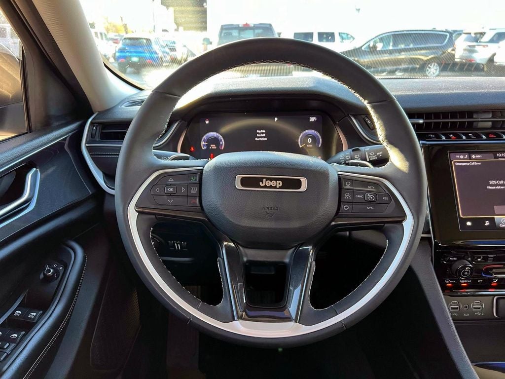 2023 Jeep Grand Cherokee Laredo 4x4