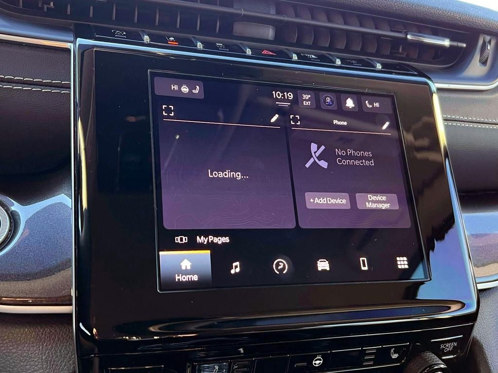 2023 Jeep Grand Cherokee Laredo 4x4