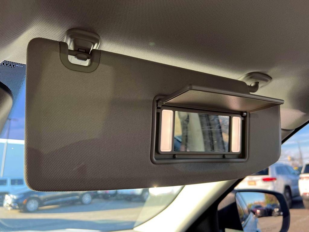 2023 Jeep Grand Cherokee Laredo 4x4