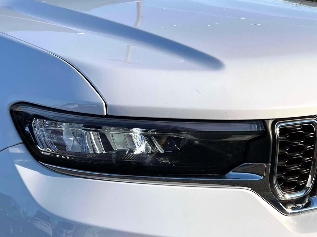 2023 Jeep Grand Cherokee Laredo 4x4