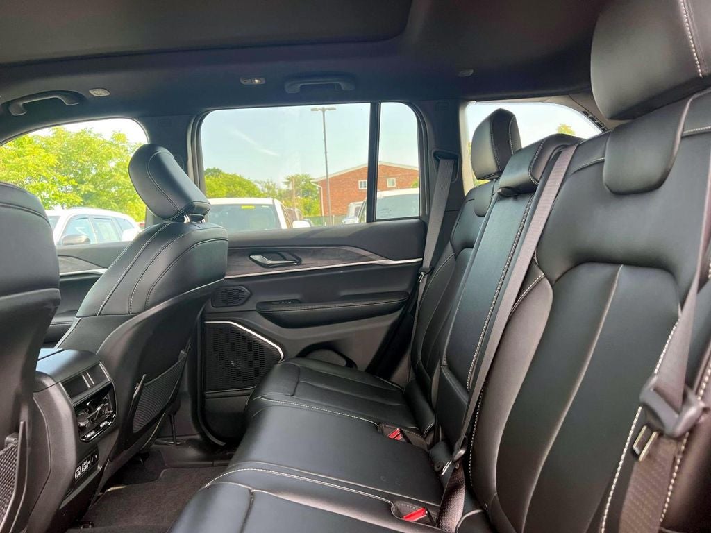 2025 Jeep Grand Cherokee Limited 4x4