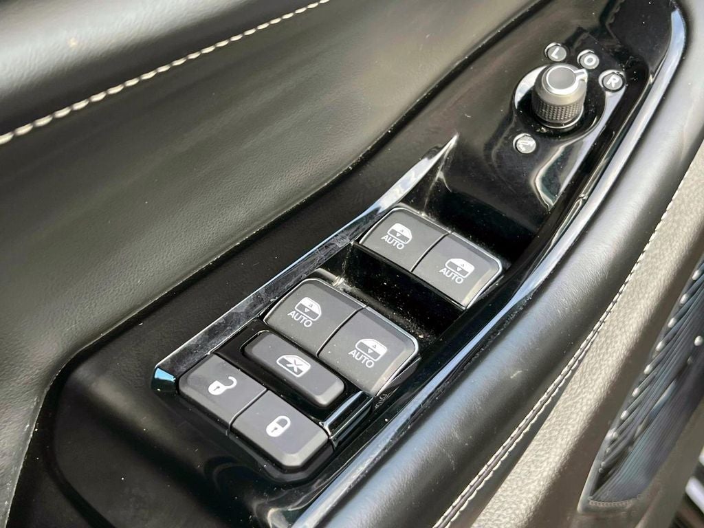 2022 Jeep Grand Cherokee Overland 4x4