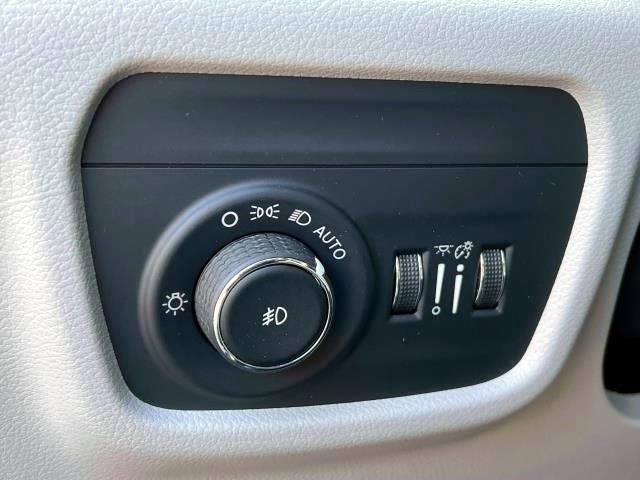 2023 Jeep Grand Cherokee Summit 4x4