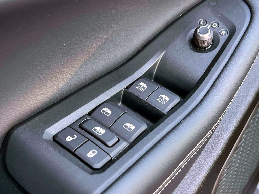 2024 Jeep Grand Cherokee L Altitude X 4x4